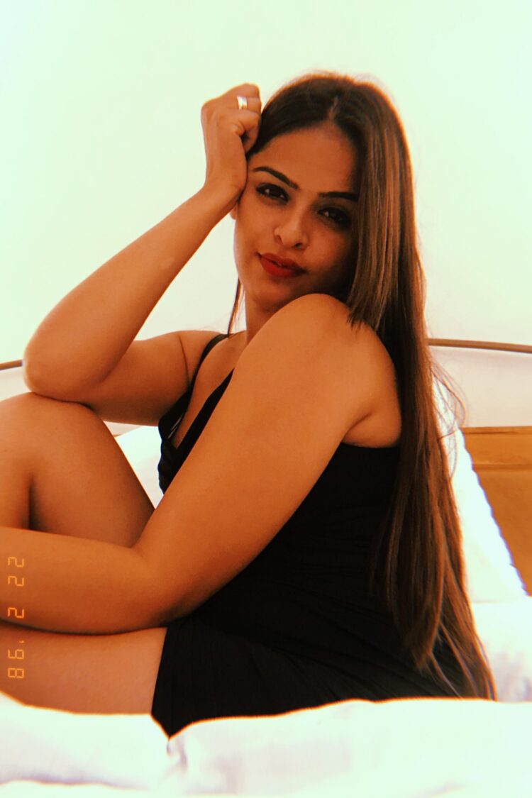 divya chaudhary feet 6 scaled