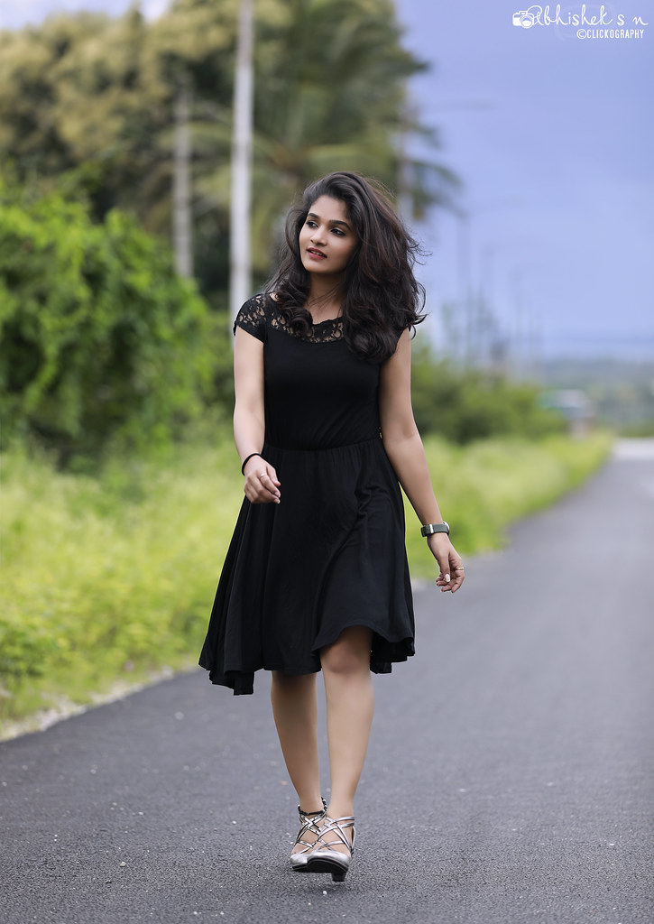 divya uruduga feet 2