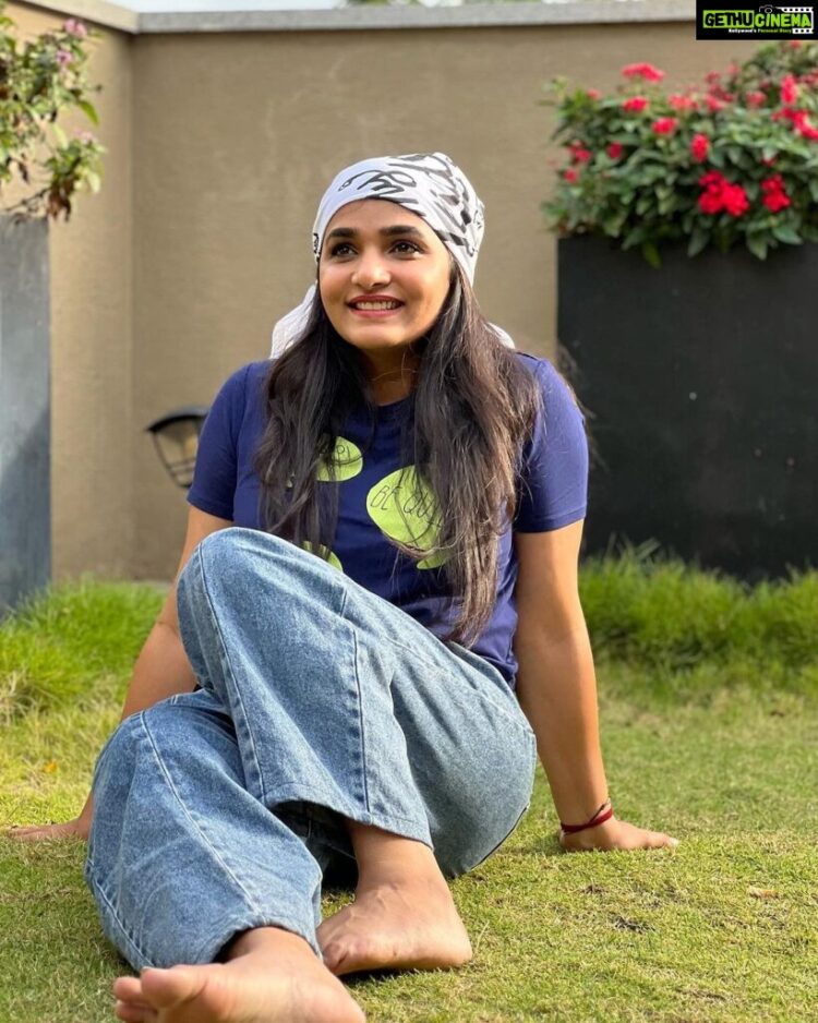 divya uruduga feet 6