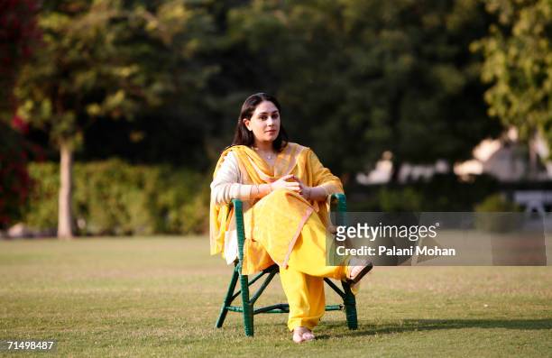 diya kumari feet 5