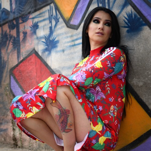 dj hellen feet 5