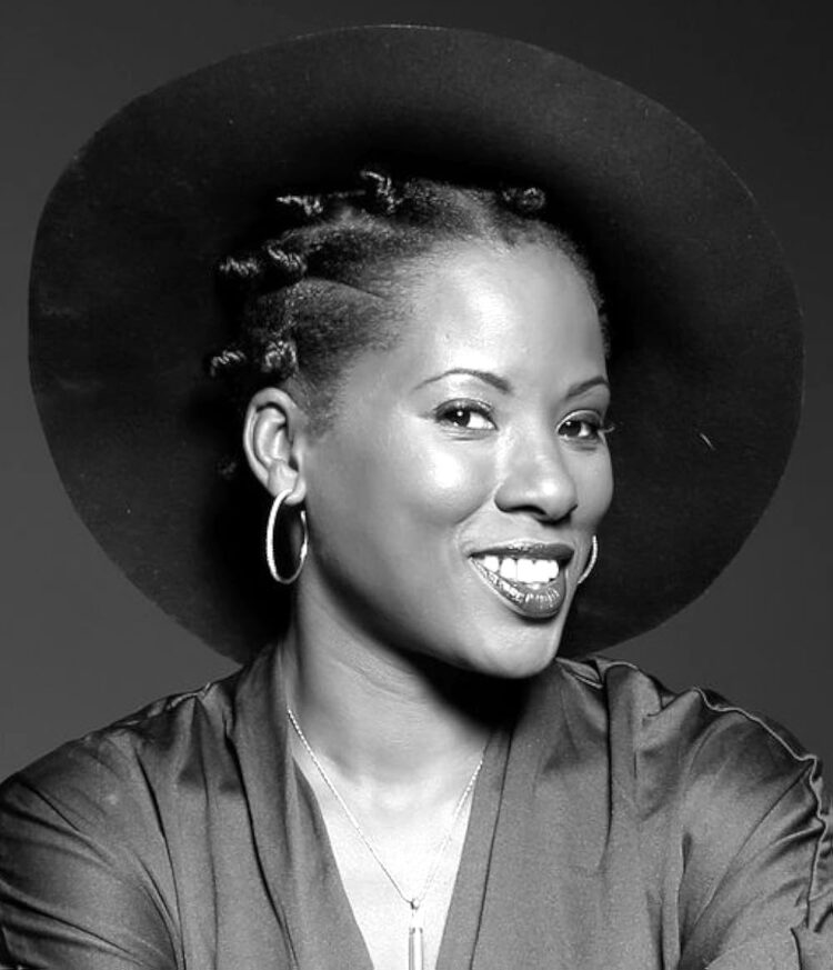 dohnyale sharon hines feet 2