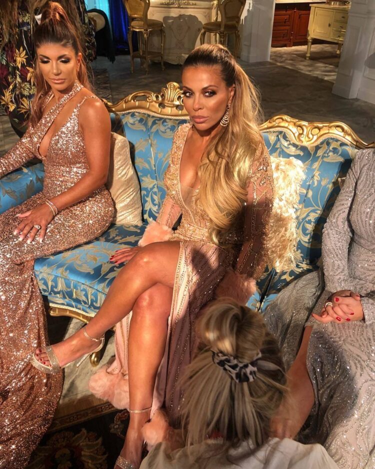 dolores catania feet 2