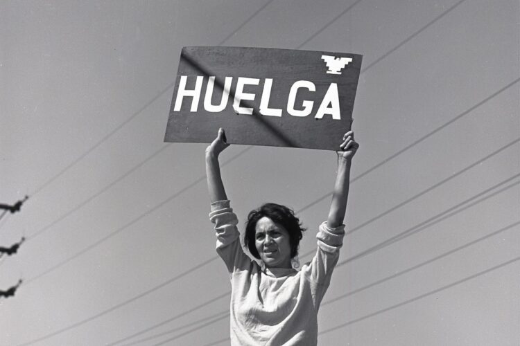 dolores huerta feet 6