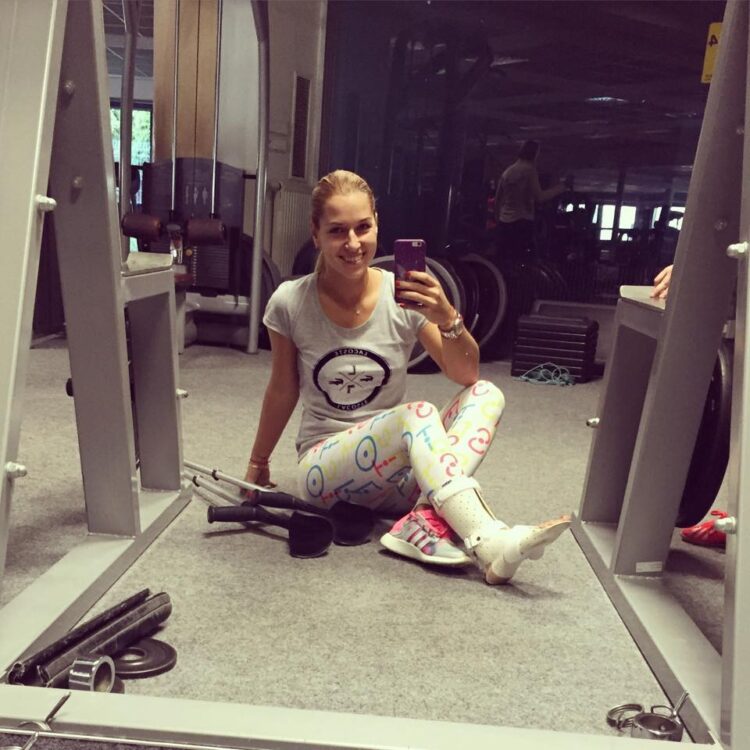 dominika cibulkova feet