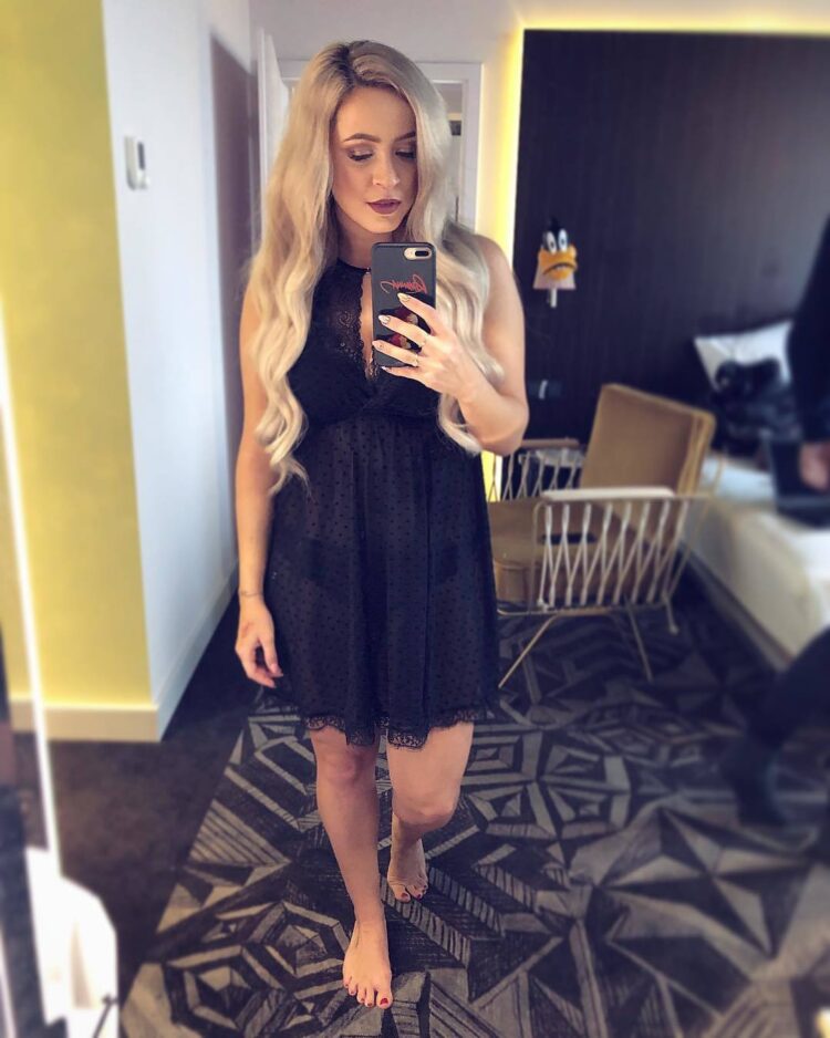 dominika mirgova feet 3