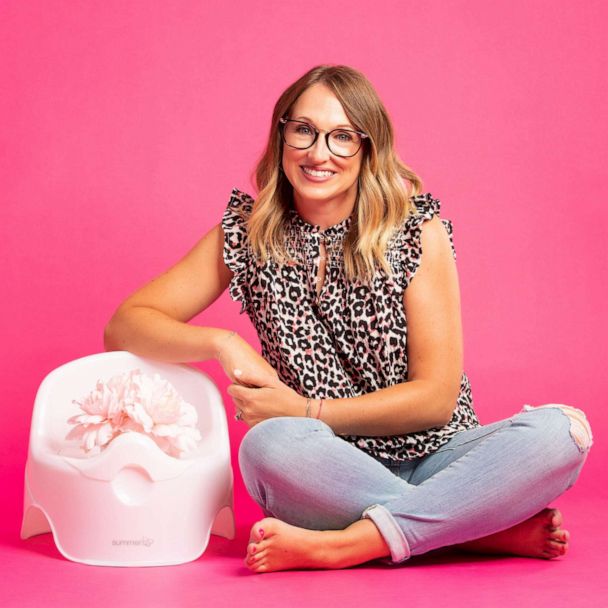 dominique allison feet 5