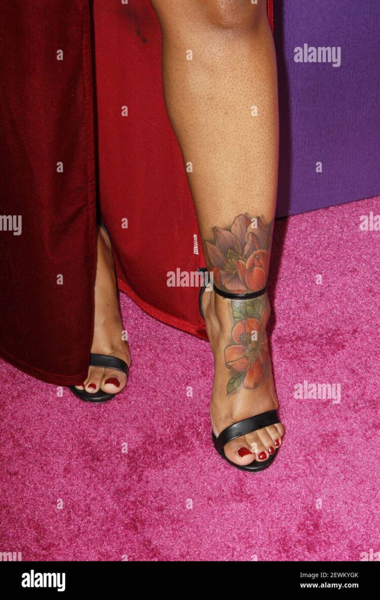 dominique perry feet 1