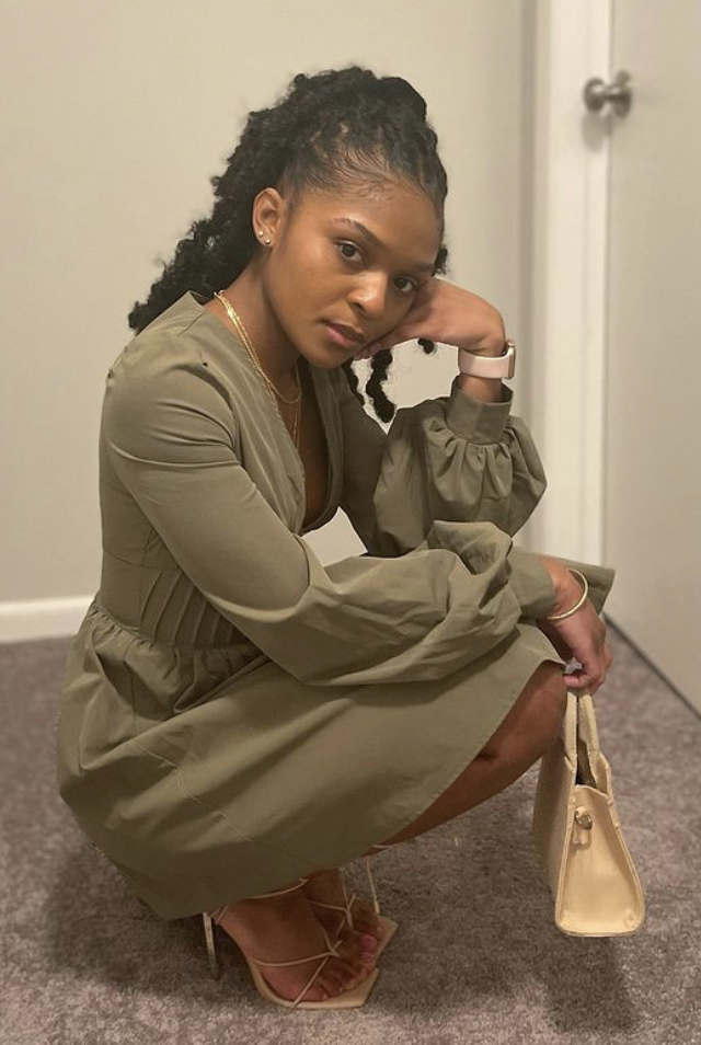 dominique thorne feet 1