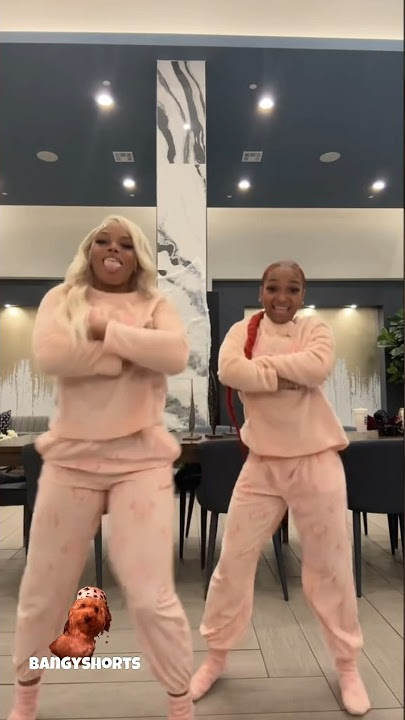 domo glo twins feet 3