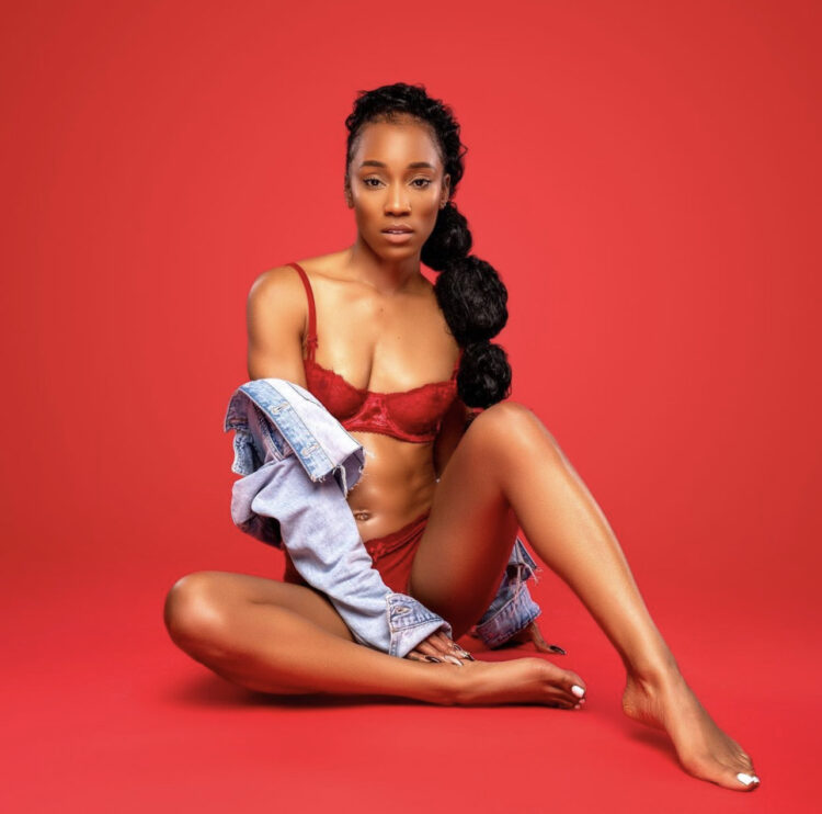 dondria fields feet 1