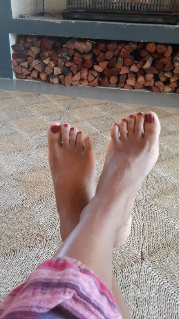 donna roberts feet
