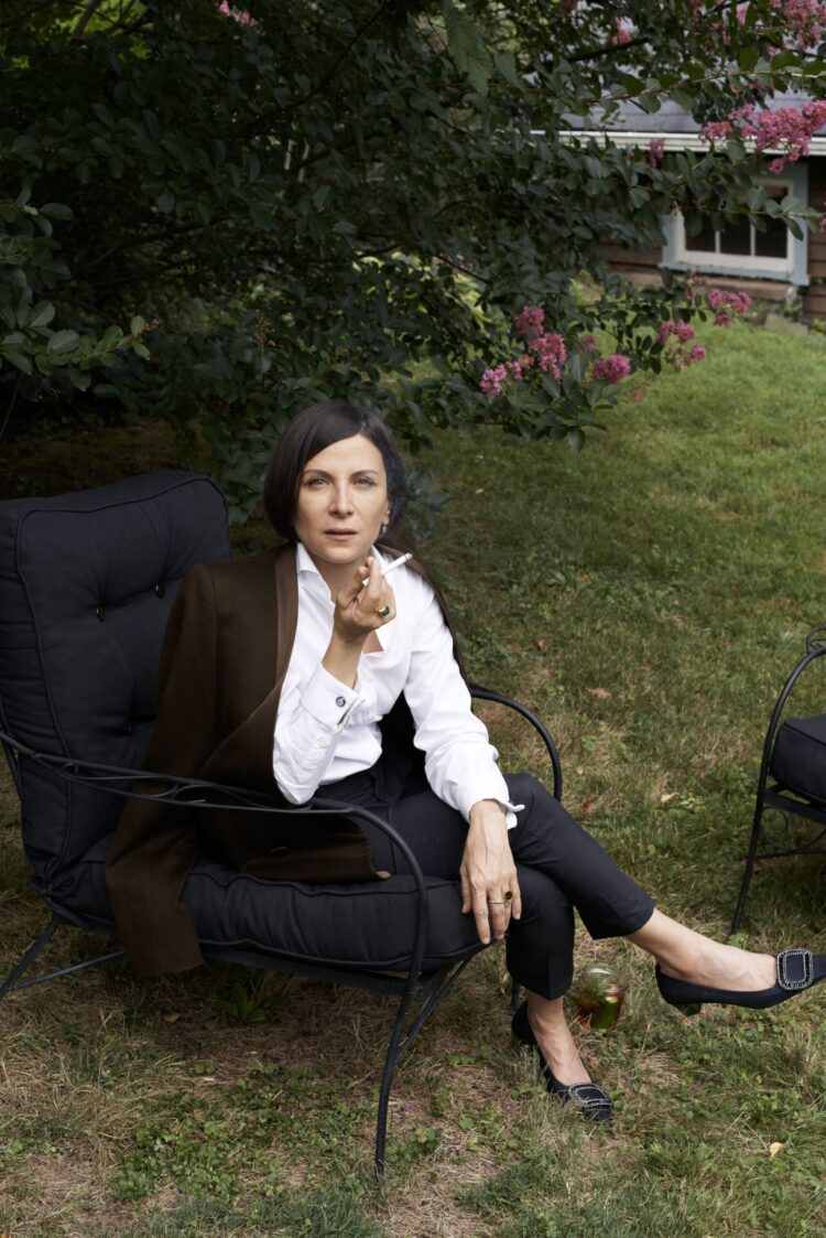 donna tartt feet 2 scaled