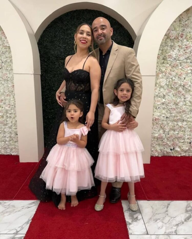 doralia angulo feet 5