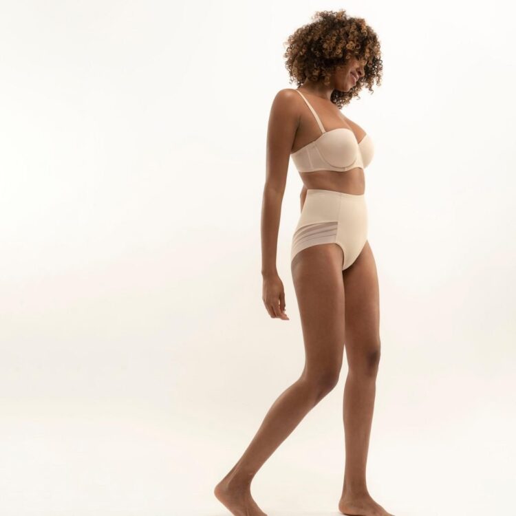 dorina michelle feet 4