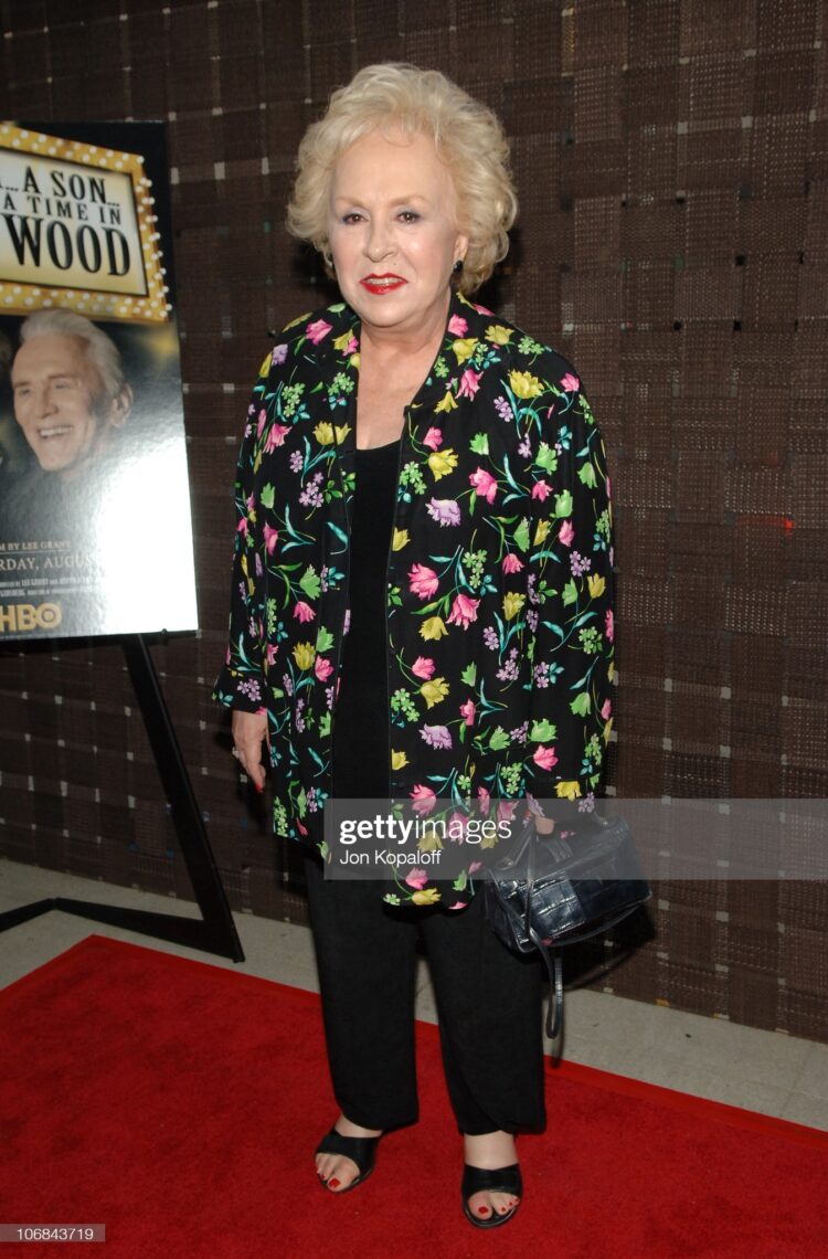 doris roberts feet