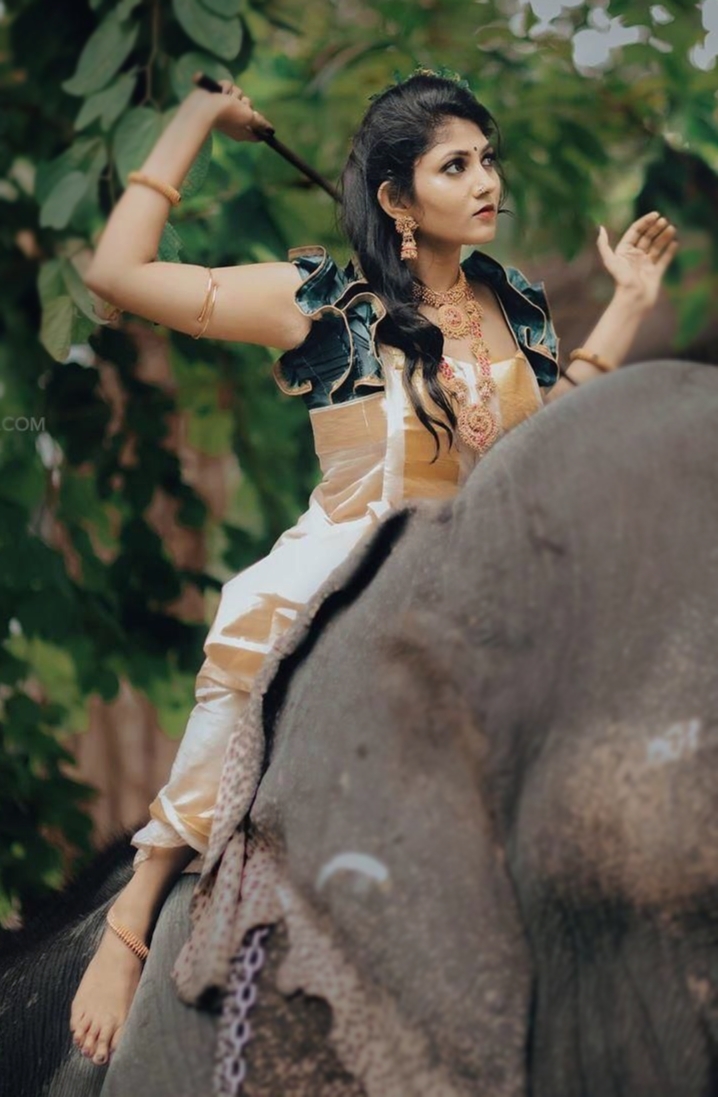 drishya raghunath feet 4