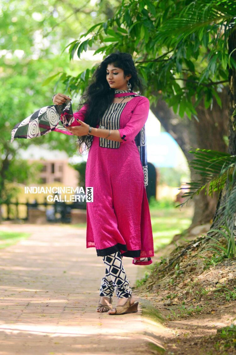 drishya raghunath feet 6