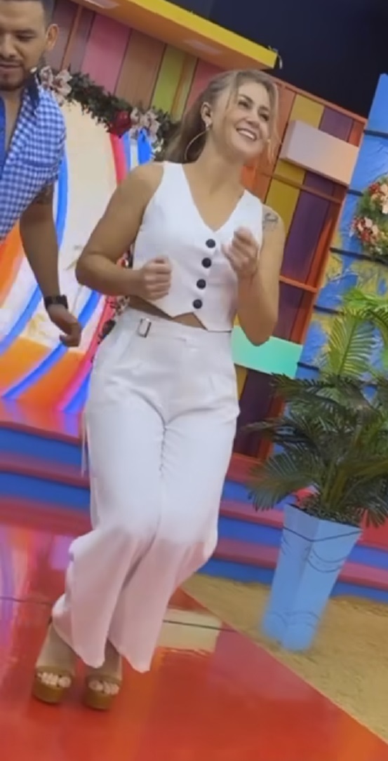 ducelia echevarria feet