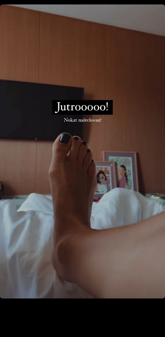 dunja jovanic feet 3