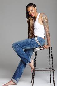 dutchess lattimore feet 2