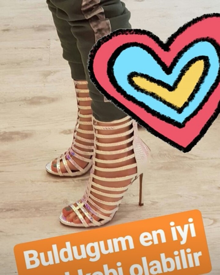 duygu koseoglu feet