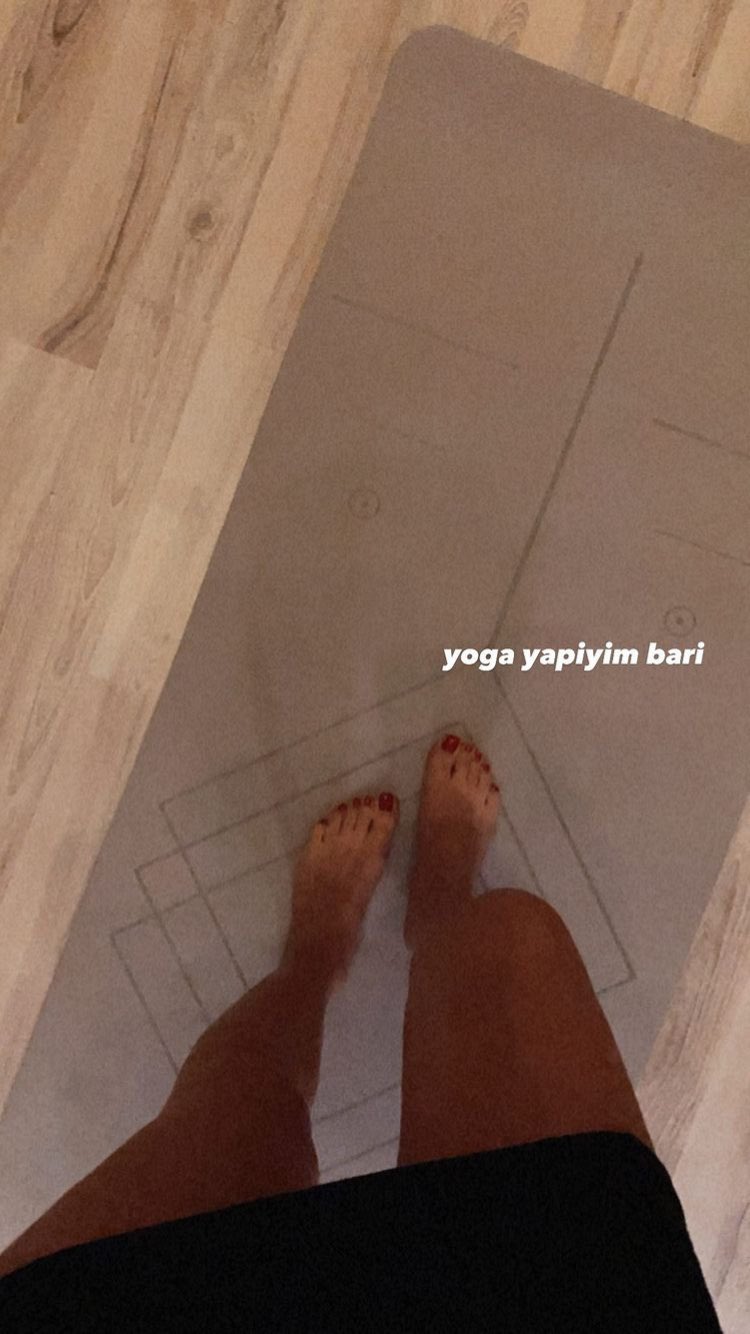duygu ozaslan feet 3