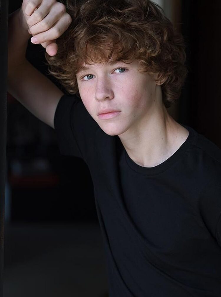 dylan chloe dash feet 6