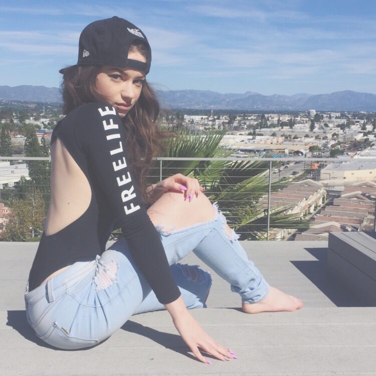 dytto feet 5