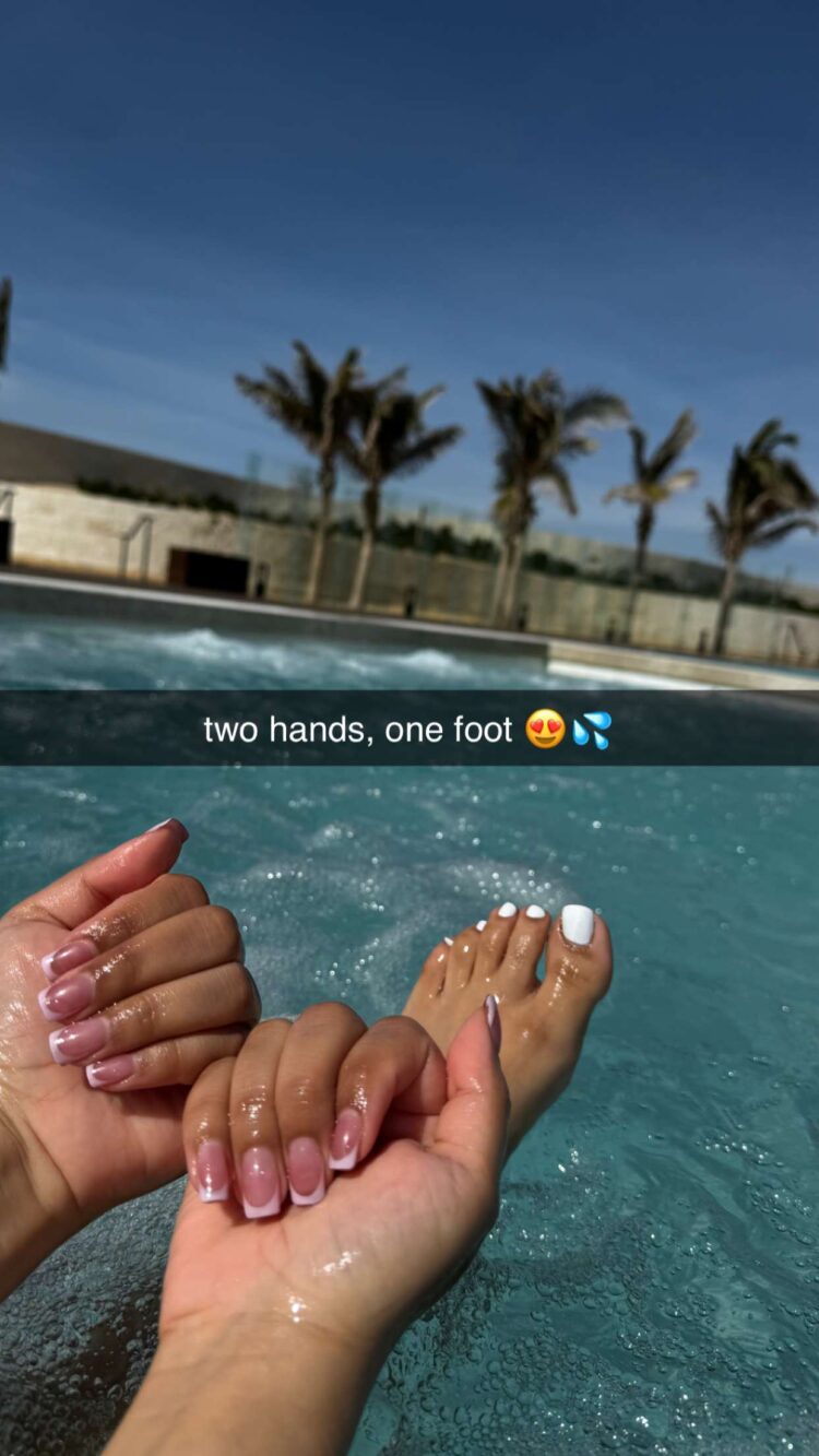 eaija feet