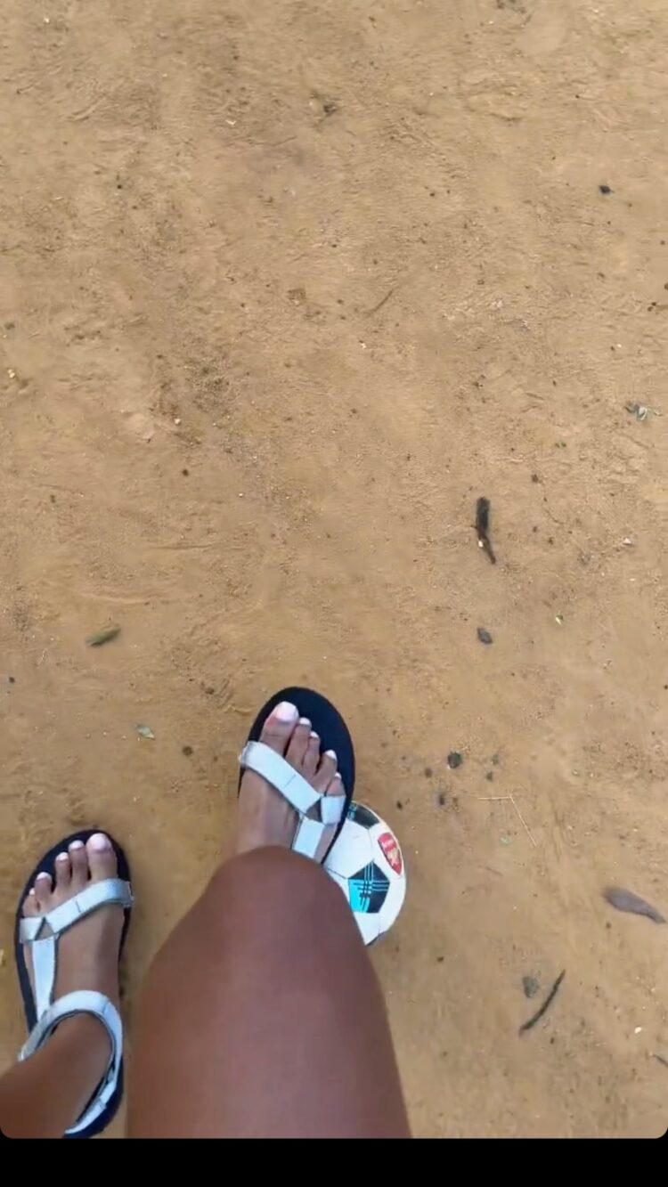 ebonee davis feet 6