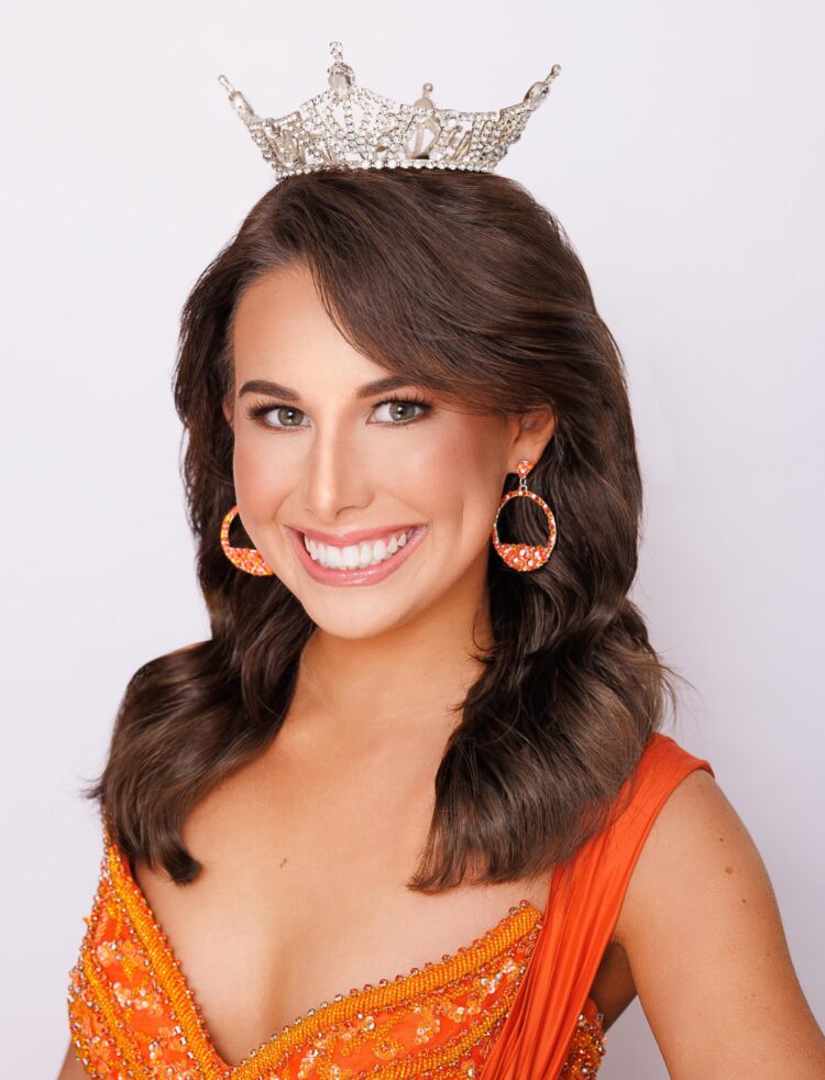 ebony jones avery feet 3 scaled