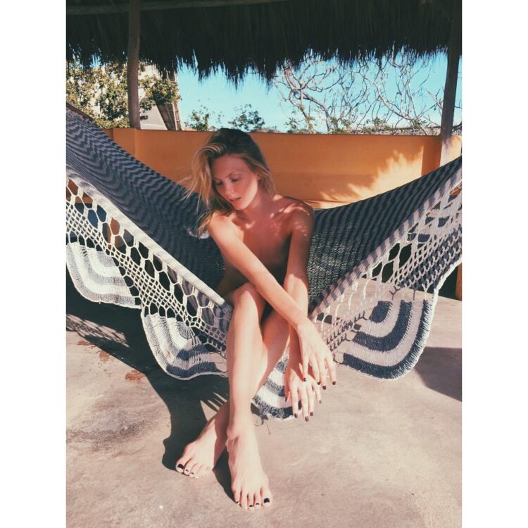 edda petursdottir feet 1