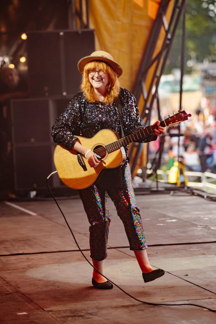 eddi reader feet 2