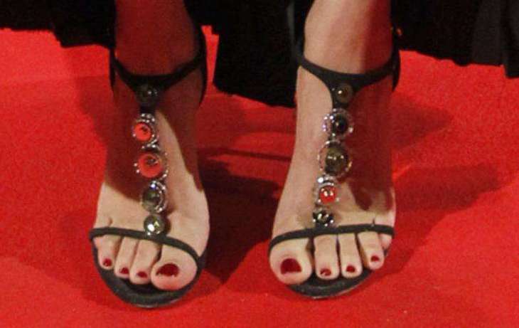 edie brickell feet 1