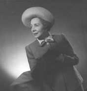 edith evans feet 5