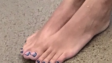 edith marquez feet 5