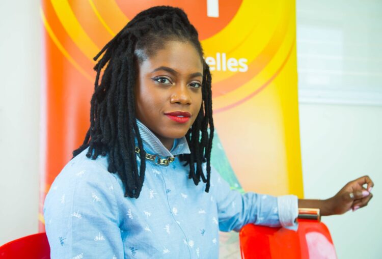 edouarin eunide feet 6 scaled