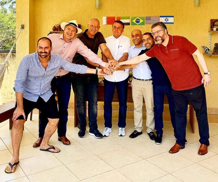 eduardo fernando feet 6