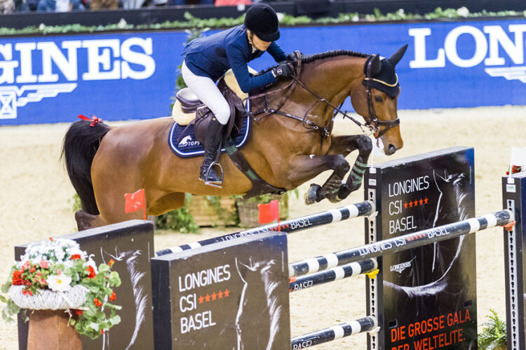 edwina tops alexander feet 6