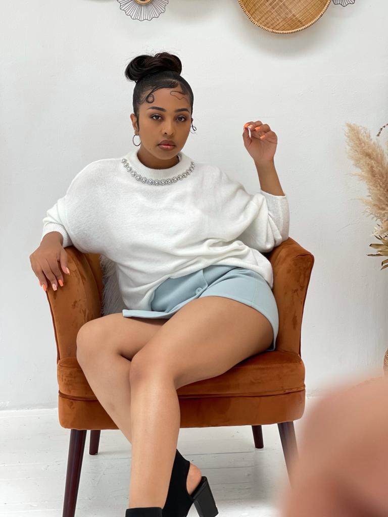 ehite bella asfaw feet