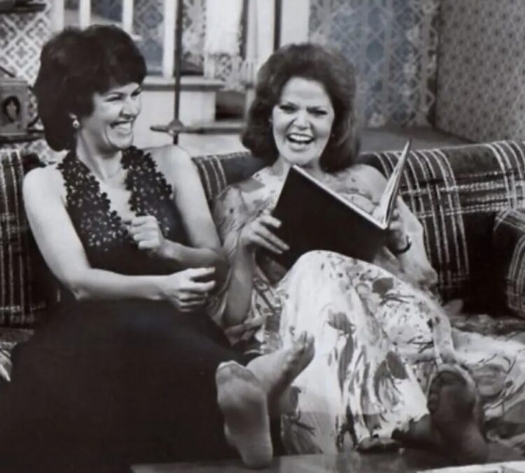 eileen brennan feet