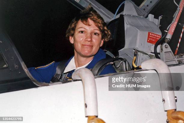 eileen collins feet 2