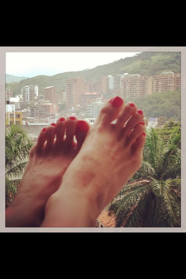 eileen moreno feet 1