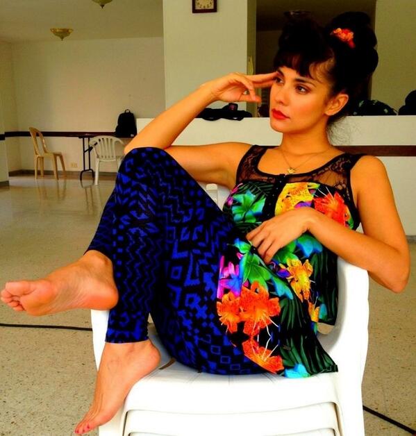 eileen moreno feet 4