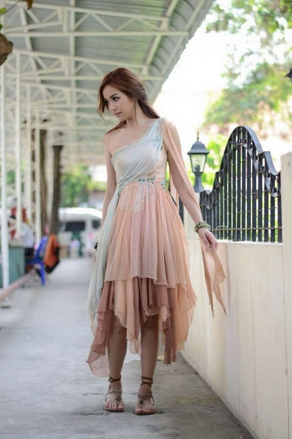 eisaya hosuwan feet 3