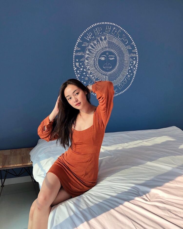 eisaya hosuwan feet 6