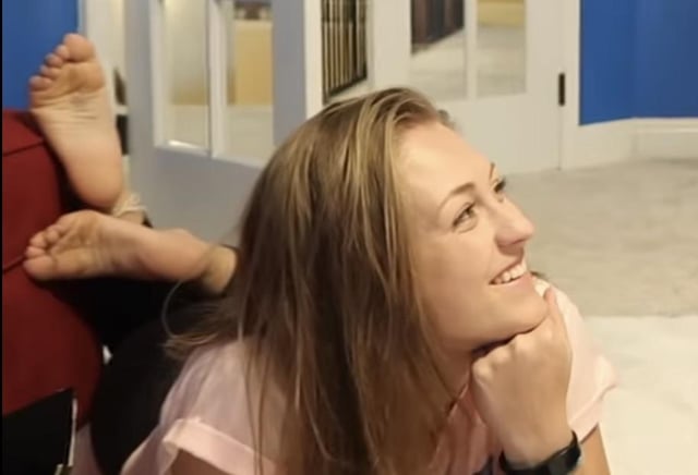 elaina michelle feet 3