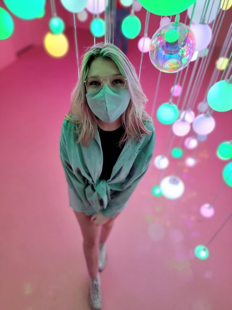 elainaexe feet 4 scaled