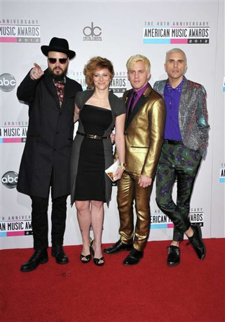 elaine bradley feet 5